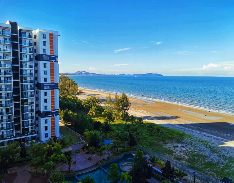 Timurbay Seafront Holiday Pool & Seaview Kuantan Extérieur photo