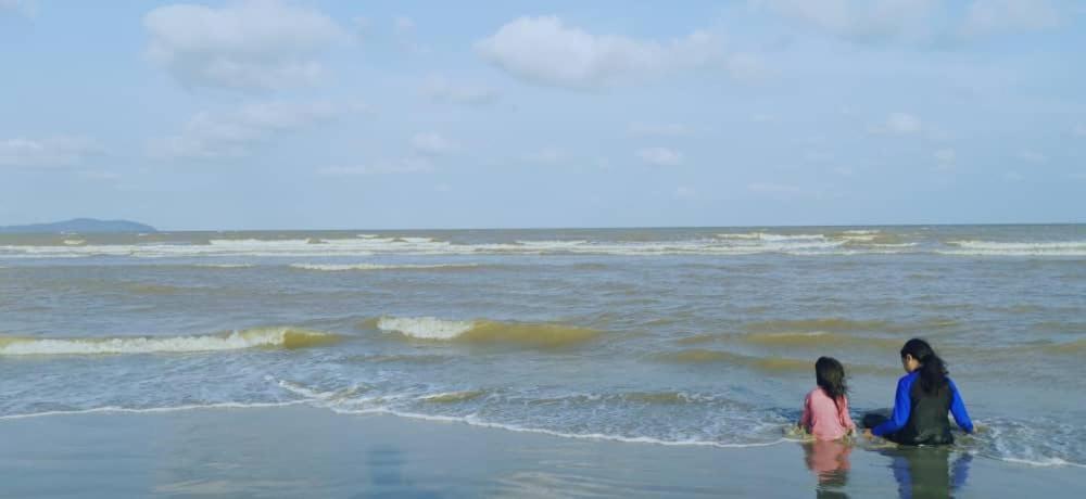 Timurbay Seafront Holiday Pool & Seaview Kuantan Extérieur photo